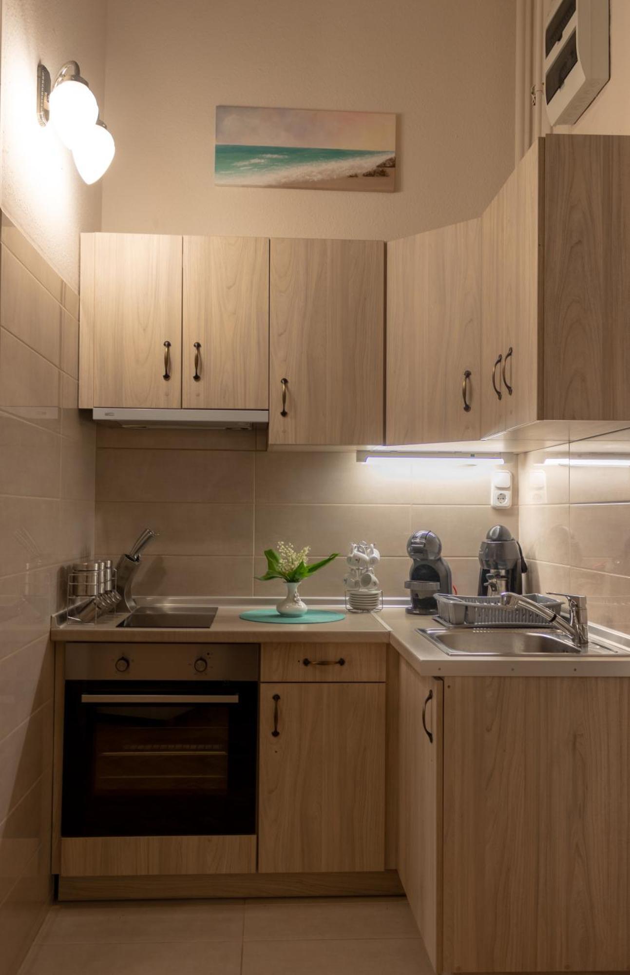 Suzy Apartman Eger Exteriör bild