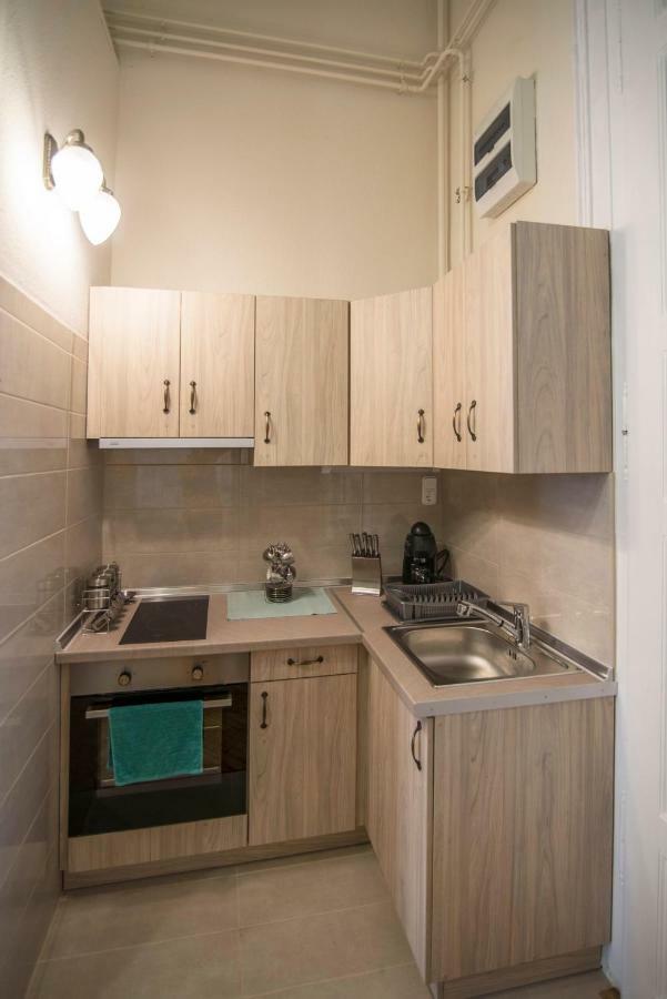 Suzy Apartman Eger Exteriör bild