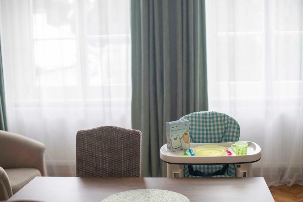 Suzy Apartman Eger Exteriör bild